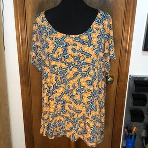 LuLaRoe Geometric Print Classic T Size 2XL